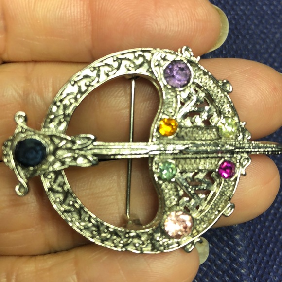 Vintage Celtic Sword Shield Brooch, Kilt Pin - Picture 5 of 8